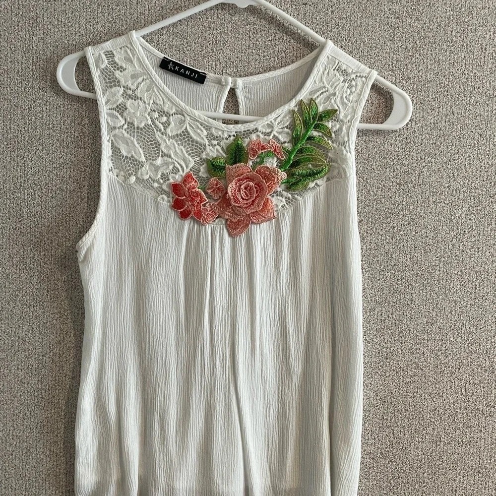 Kanji Womens White Lace Yoke Floral Embroidered Crinkle Sleeveless Top Boho